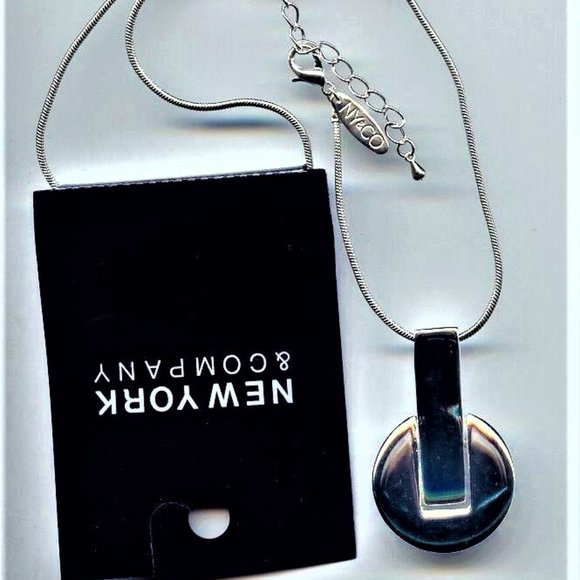 NEW Retired NY&CO Silver DECO  Slider Necklace - Picture 1 of 3